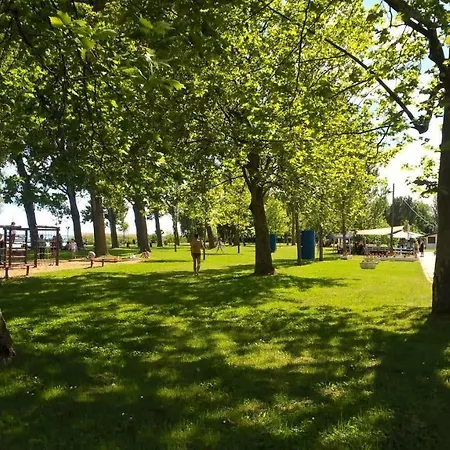 בית נופש Foevenyes House בלטונודבארי